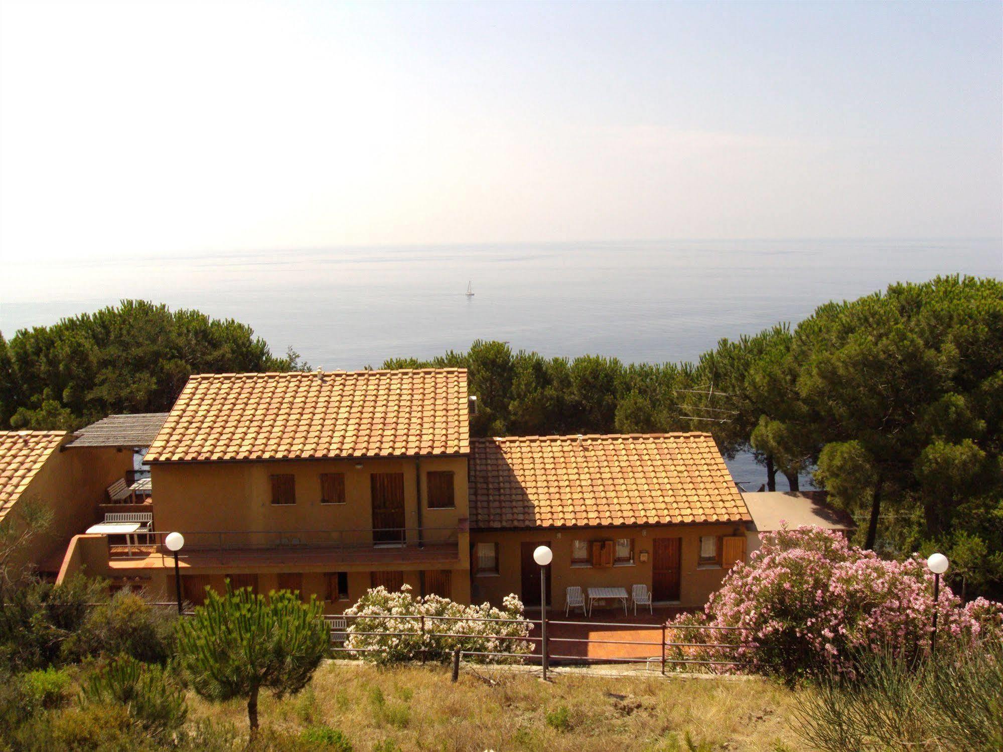 Residence La Calle Isola D'Elba Exterior foto